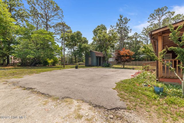 527 Highway 172, Hubert, NC 28539