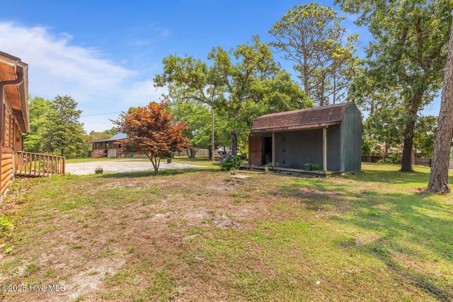 527 Highway 172, Hubert, NC 28539