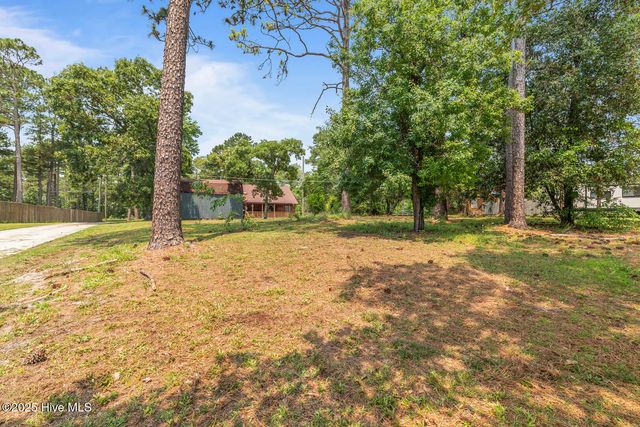 527 Highway 172, Hubert, NC 28539