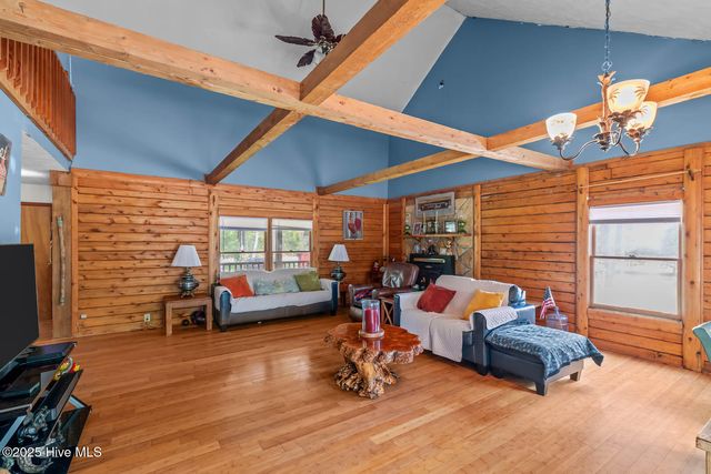 527 Highway 172, Hubert, NC 28539