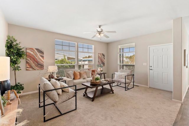 1286 Discovery St SPC 148, San Marcos, CA 92078