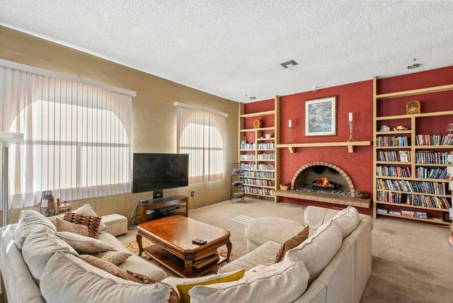 1286 Discovery St SPC 148, San Marcos, CA 92078