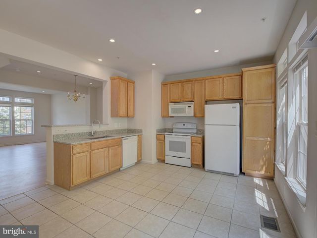 13013 CORDELIA CT, Woodbridge, VA 22192