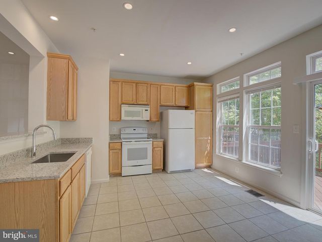 13013 CORDELIA CT, Woodbridge, VA 22192