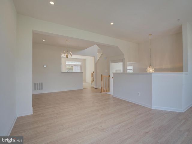 13013 CORDELIA CT, Woodbridge, VA 22192