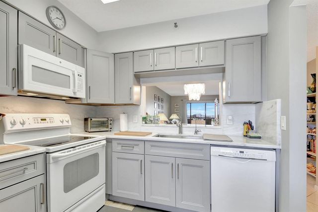 6866 Huntington Lane 508, Delray Beach, FL 33446