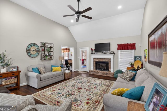 143 Autumn Run Place, Villa Rica, GA 30180