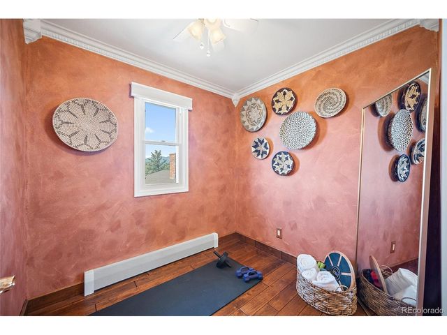 8475 Red Spring Valley Rd, Colorado Springs, CO 80919