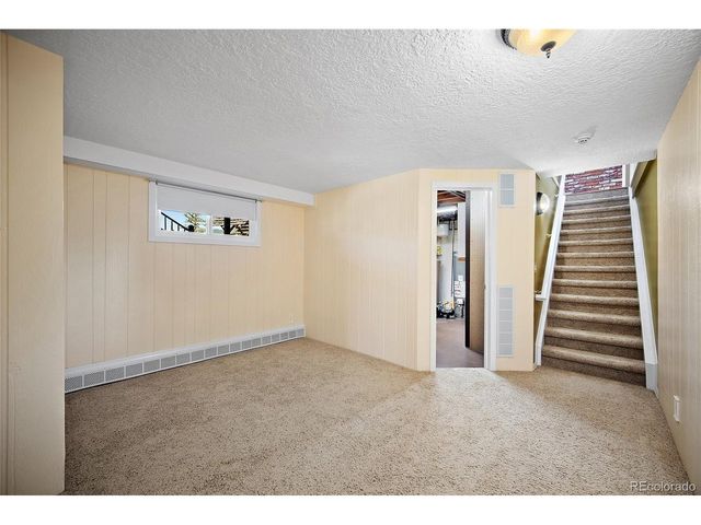 8475 Red Spring Valley Rd, Colorado Springs, CO 80919