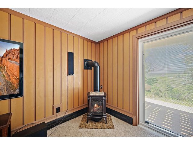 8475 Red Spring Valley Rd, Colorado Springs, CO 80919
