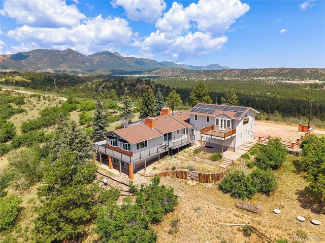 8475 Red Spring Valley Rd, Colorado Springs, CO 80919