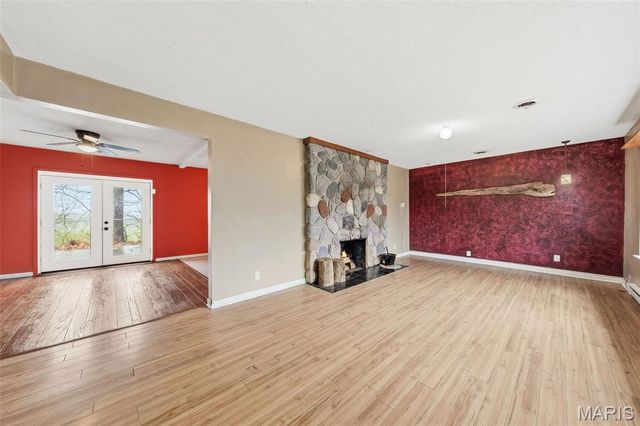 1227 Teson Road, Hazelwood, MO 63042