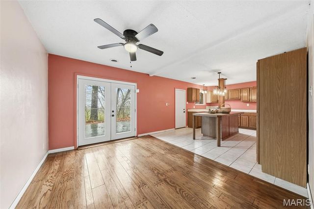 1227 Teson Road, Hazelwood, MO 63042