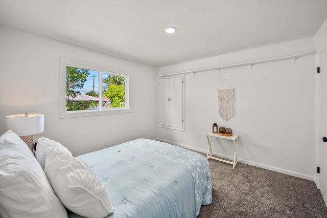 2603 E Wellesley Ave, Spokane, WA 99217