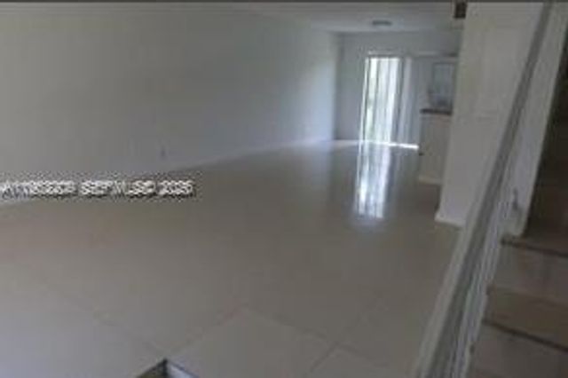 2021 NW 59th Ter 0, Lauderhill, FL 33313