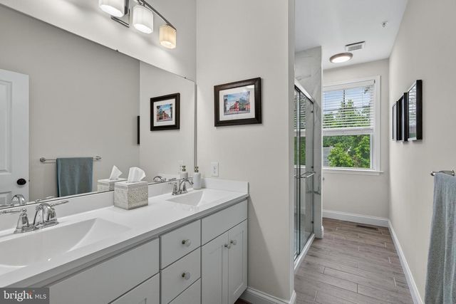 123 COLWELL LN, Conshohocken, PA 19428