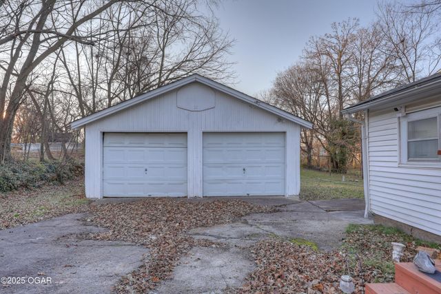 431 S Orner Street, Carthage, MO 64836