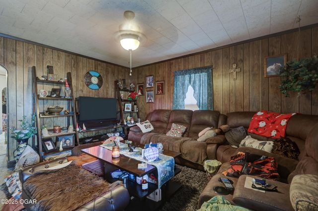 431 S Orner Street, Carthage, MO 64836