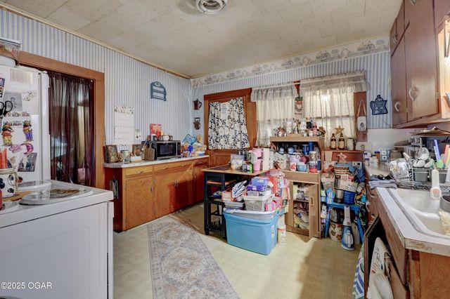 431 S Orner Street, Carthage, MO 64836