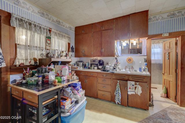 431 S Orner Street, Carthage, MO 64836