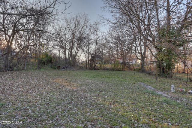 431 S Orner Street, Carthage, MO 64836