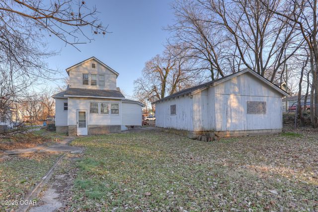 431 S Orner Street, Carthage, MO 64836