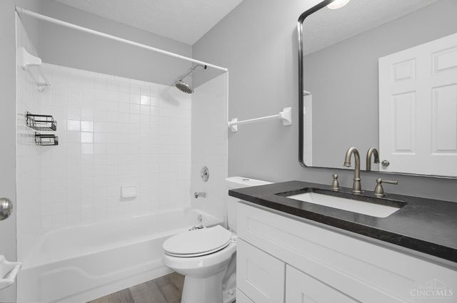 7034 Medford Court, Fairfield Twp, OH 45011