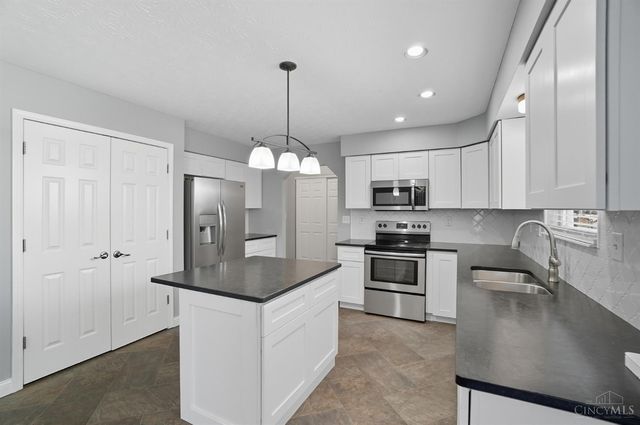 7034 Medford Court, Fairfield Twp, OH 45011