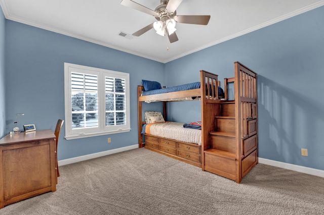 125 GREENBRIER LAKES CV, Piperton, TN 38017