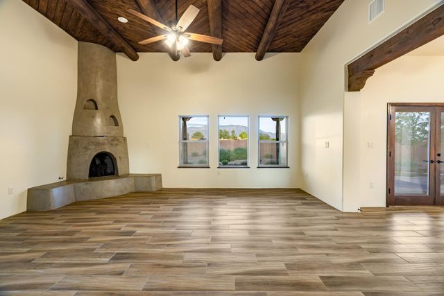 953 Camino Sin Pasada, Corrales, NM 87048
