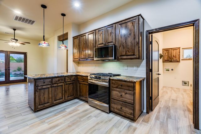953 Camino Sin Pasada, Corrales, NM 87048