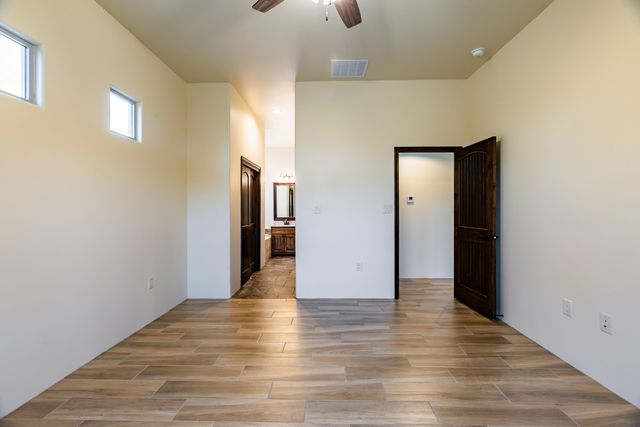 953 Camino Sin Pasada, Corrales, NM 87048