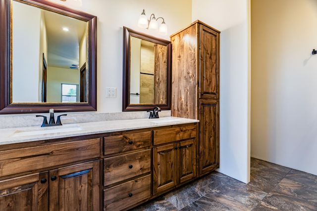 953 Camino Sin Pasada, Corrales, NM 87048
