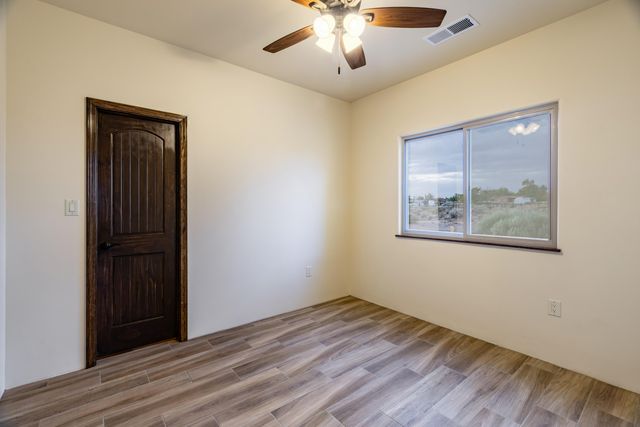 953 Camino Sin Pasada, Corrales, NM 87048
