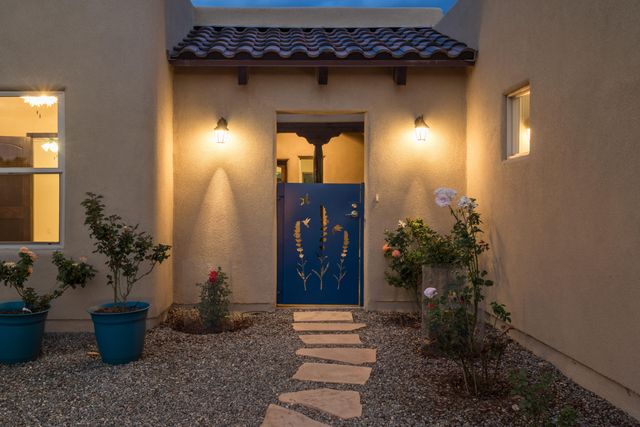953 Camino Sin Pasada, Corrales, NM 87048