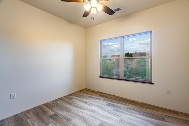 953 Camino Sin Pasada, Corrales, NM 87048