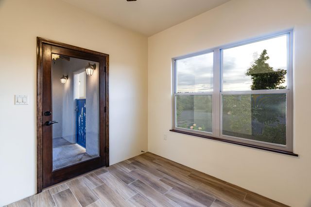 953 Camino Sin Pasada, Corrales, NM 87048