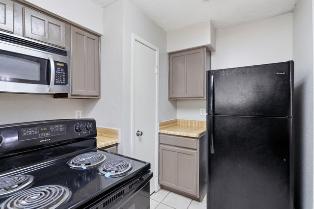 4118 Pinebridge Lane, Spring, TX 77388