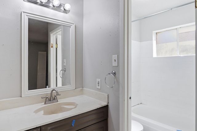 4118 Pinebridge Lane, Spring, TX 77388