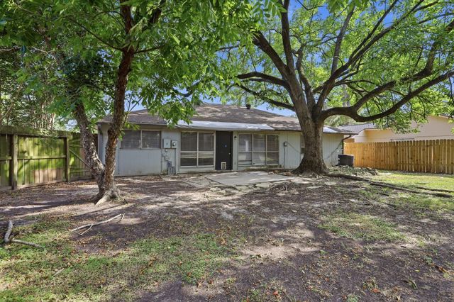 4118 Pinebridge Lane, Spring, TX 77388