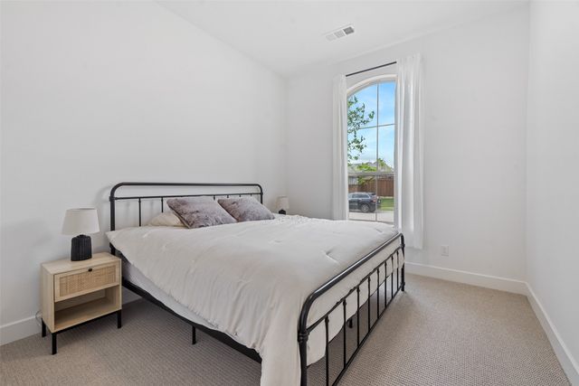 708 Bluestem Drive, Aubrey, TX 76227