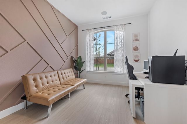 708 Bluestem Drive, Aubrey, TX 76227