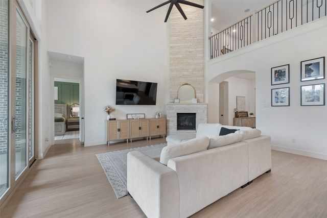 708 Bluestem Drive, Aubrey, TX 76227