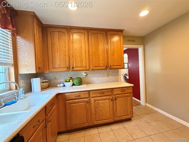 135 S Lafayette Street, Dearborn, MI 48124