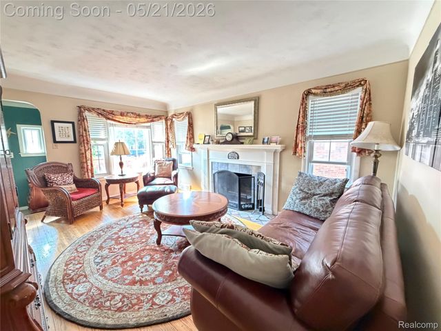 135 S Lafayette Street, Dearborn, MI 48124