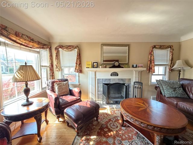 135 S Lafayette Street, Dearborn, MI 48124