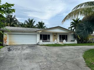 2081 NE 27th St, Lighthouse Point, FL 33064