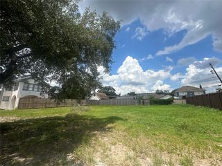 1648 Richmond Avenue, Houston, TX 77006
