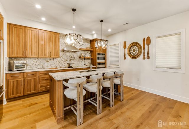 6709 Atlantic Avenue, Ventnor, NJ 08406