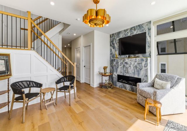 6709 Atlantic Avenue, Ventnor, NJ 08406